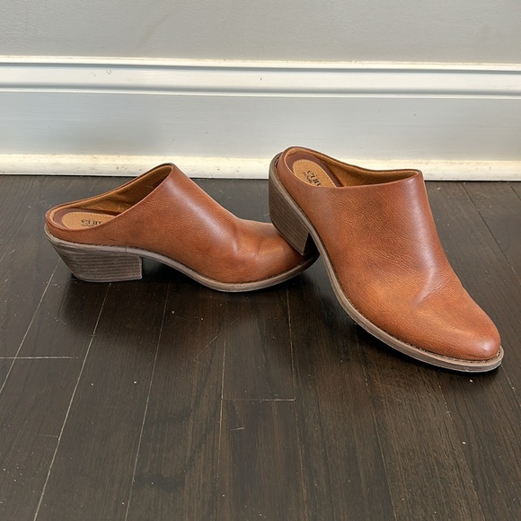 Euro soft by Sofft cognac backless bootie. Size 8 - Picture 6 of 9